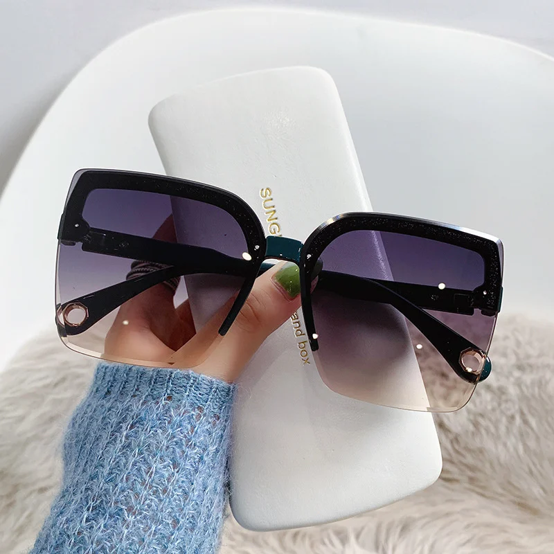 نظارات شمسية كبيرة الحجم للرجا - مراجعة Luxury Lifestyle Products وسعره