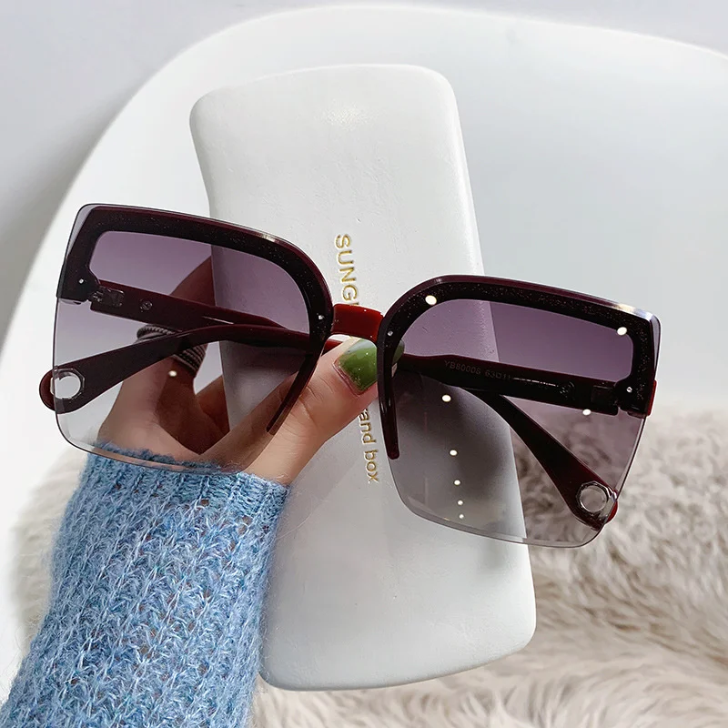 نظارات شمسية كبيرة الحجم للرجا - مراجعة Luxury Lifestyle Products وسعره